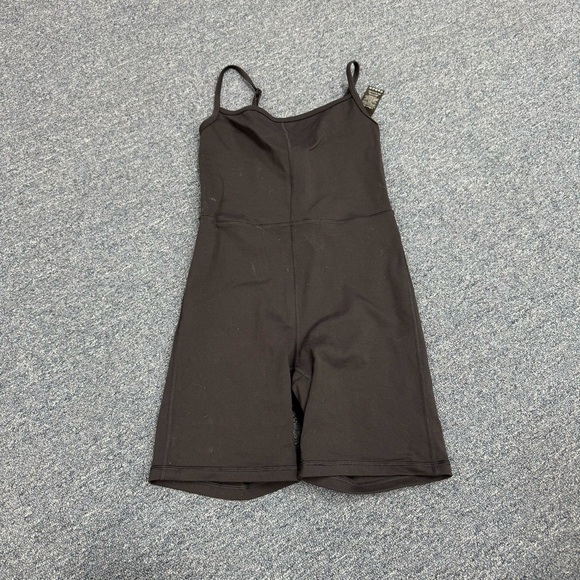 Aritzia Wilfred Free Freestyle 5” Romper Jersey Sweat Wicking Black Size Small - Picture 3 of 5